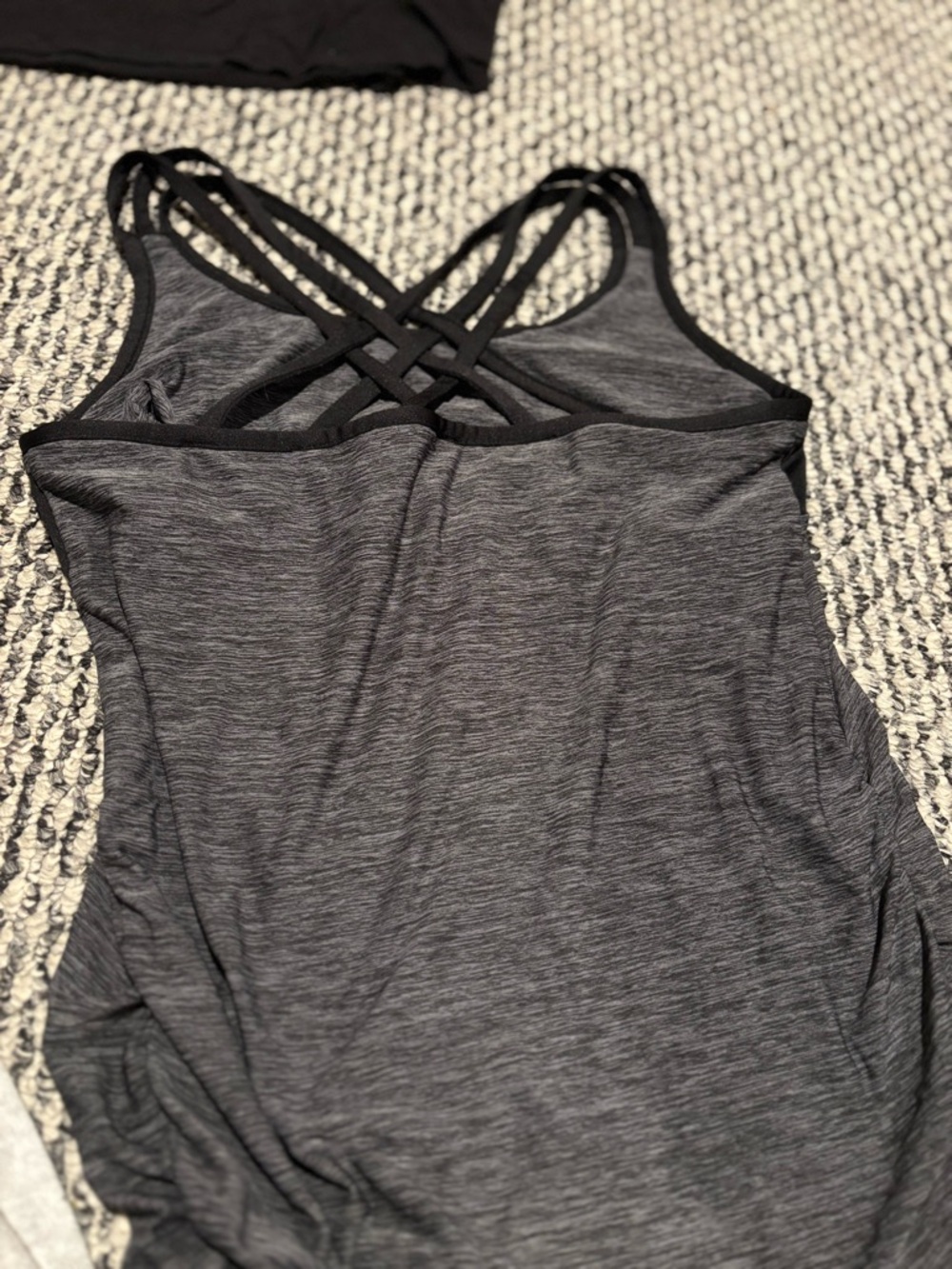 Lululemon/Adidas/Nike Maternity/maternity friendly workout tops and bottom - Picture 6 of 11